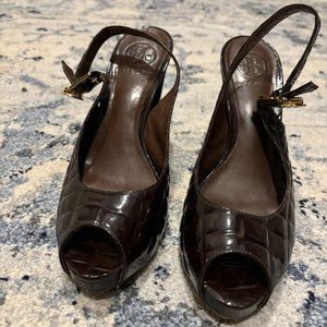 Tory Burch Allison Croc Embossed Patent Leather Peep Toe Slingback Heels